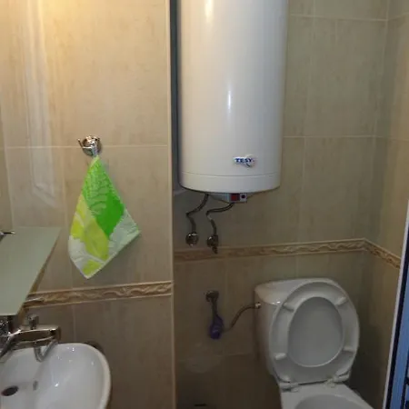 شقة Kostadinov